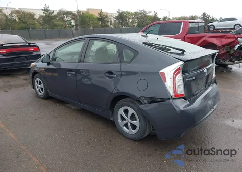2014 Toyota Prius Three z USA, uszkodzony, nr VIN JTDKN3DU0E1749374